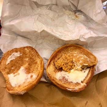 Popeyes’te Maxi XL Menüde Et Eksikliği Ve İade Talebi