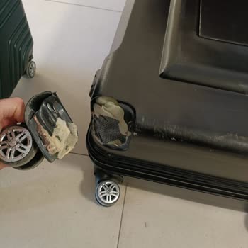 Metro Turizm'de Yanıltıcı Koltuk Düzeni Ve Hasarlı Bagaj Nedeniyle Mağduriyet