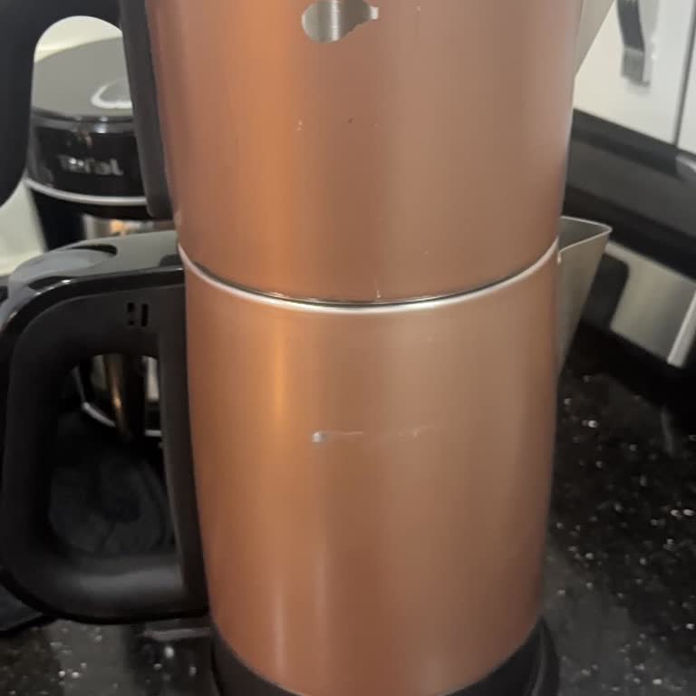 Arnica Çaycıda Renk Soyulması Ve Deforme Olan Çaycı İçin Acil Garanti Değişimi Talebi