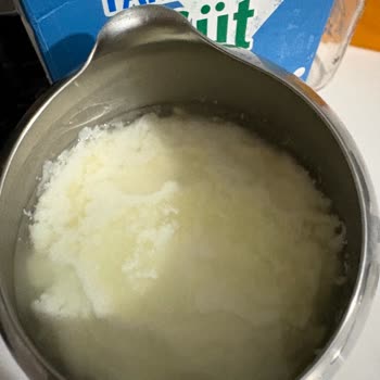 Mis Markasının Yarım Yağlı Sütünde Ani Pütürleşme Ve Çocuk Sağlığı Riski