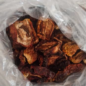 Kervan İsot Sarayı Baharatlar Nemden Birbirine Yapışmış