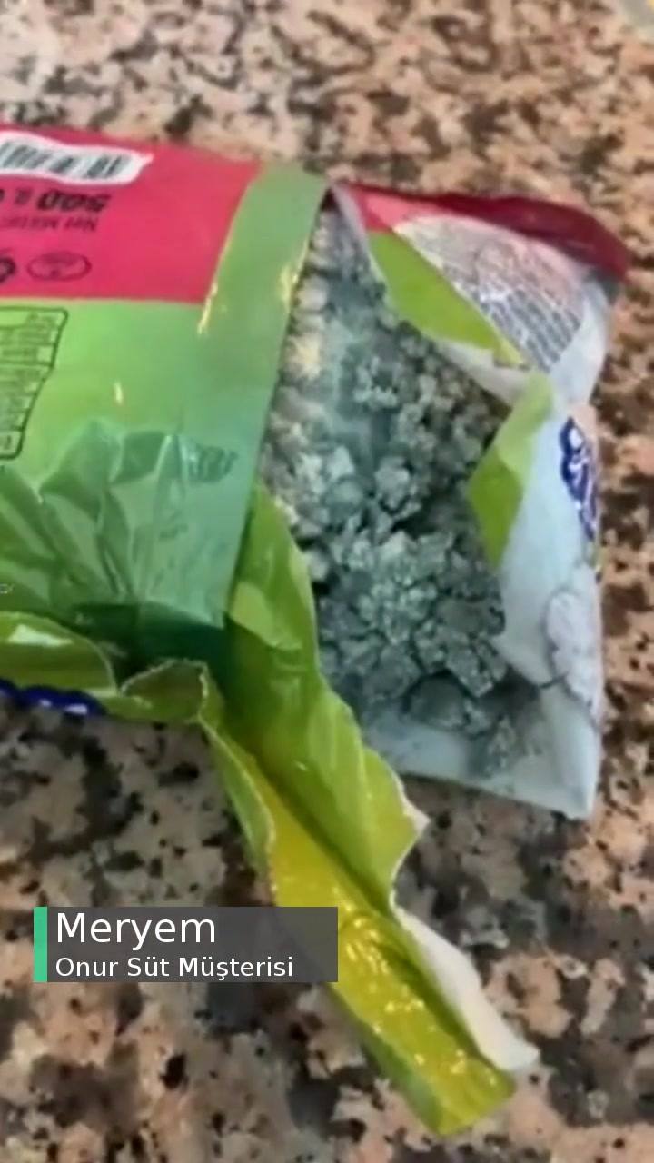 Onur Markası Küflü Lor Peynir videonun kapak resmi