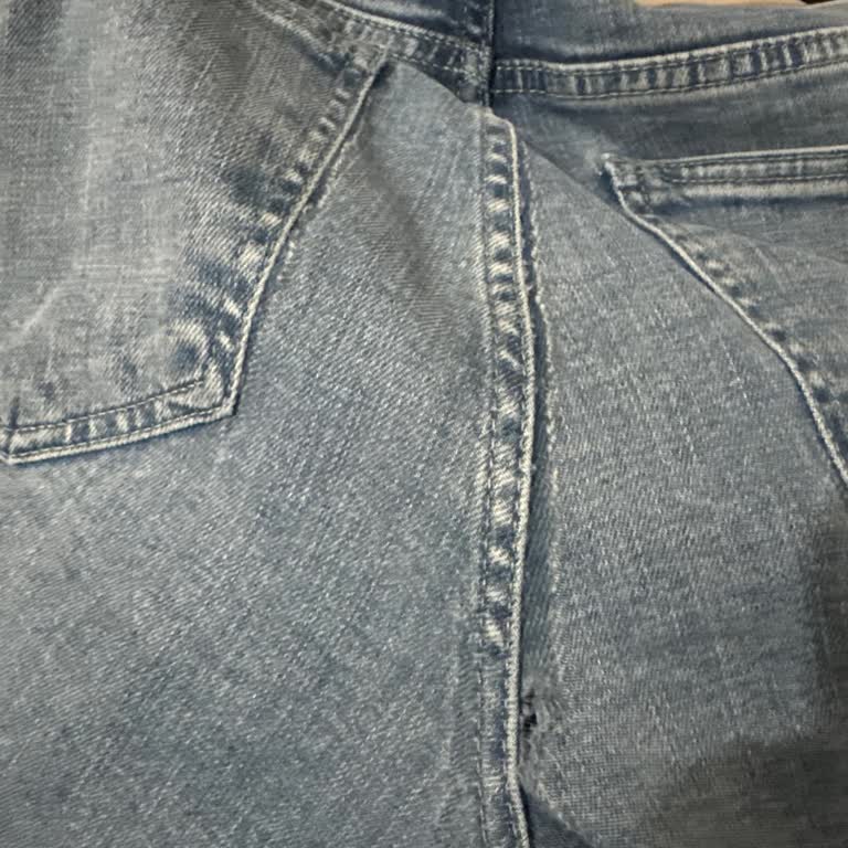 DeFacto Pantolonunun Kalite Sorunu: Bir Hafta İçinde Patlak Verdi