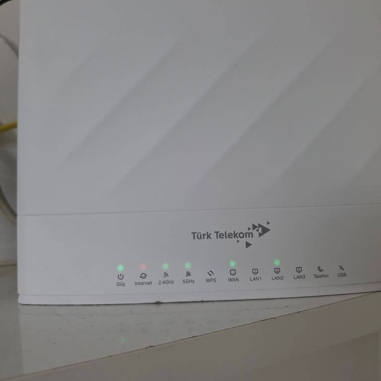 Acil İnternet Kesintisi Ve Müşteri Hizmetlerine Ulaşılamıyor