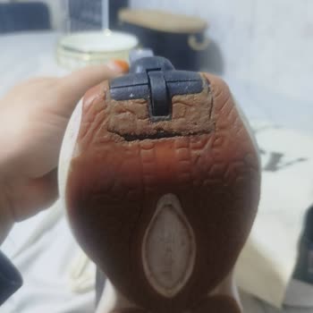 Ninova FLO Ayakkabısında Yırtılma Ve Taban Açılması Nedeniyle Değişim Talebi