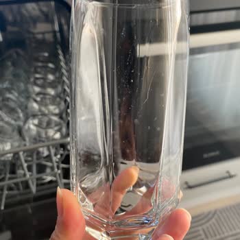 Samsung Bulaşık Makinesinde Kirli Ve Çizik Dökülen Bulaşıklar İçin Çözüm Bekleniyor