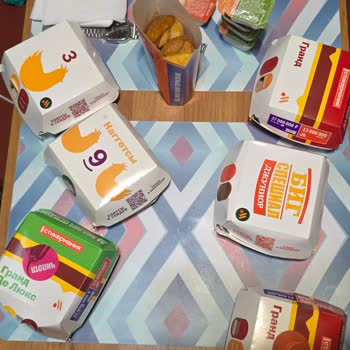 Вкусно и точка привезли полностью холодный заказ — прошу вернуть деньги