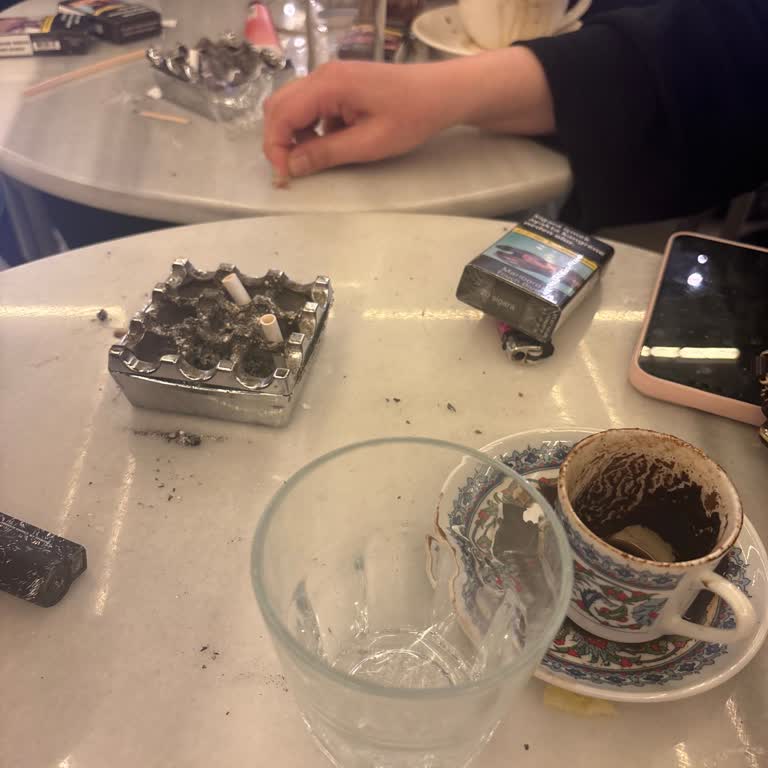 Personellerin Kaba Ve Saygısız Tutumu Müşterileri Mahcup Ediyor