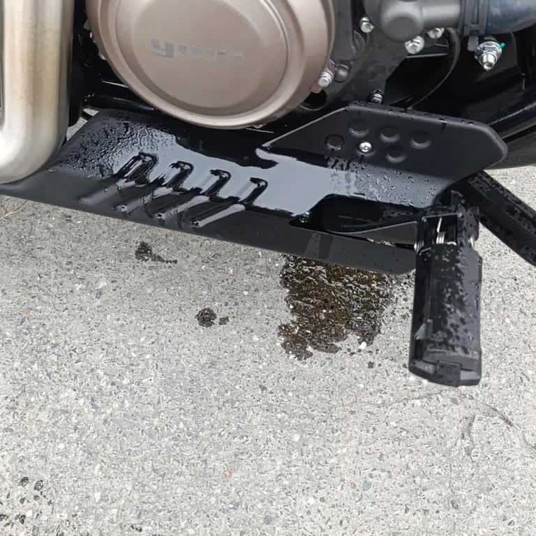 Sıfır Motosiklette Yağ Boşalması Ve Çekici Ücretinin İadesi Talebi