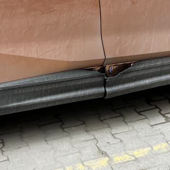 İSKİ Araç Egzozundan Oluşan Hasar Ve Özür Talebi