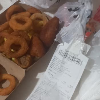 Köfteci Yusuf'ta Eksik Ve Bayat Ürünler Hijyen Ve Kalite Sorunu