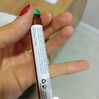 Bbm Estetik Cilt Yanması, Kabuklanma Ve Etkisiz Hydrafacial Sonrası İlgisiz Hizmet