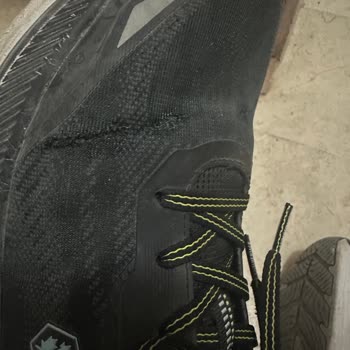 Lumberjack Spor Ayakkabısında Kısa Sürede Yırtılma Ve Kalite Sorunu