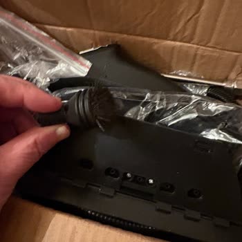 Ateş Alan Robot Süpürge Ve Cevapsız Müşteri Hizmetleri Nedeniyle Ücret İadesi Talebi