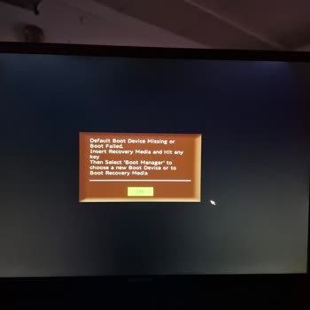 Monster Laptopta Ekran Işık Hüzmesi Sorunu Ve Hızlı Değişim Talebi