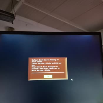 Monster Laptopta Ekran Işık Hüzmesi Sorunu Ve Hızlı Değişim Talebi