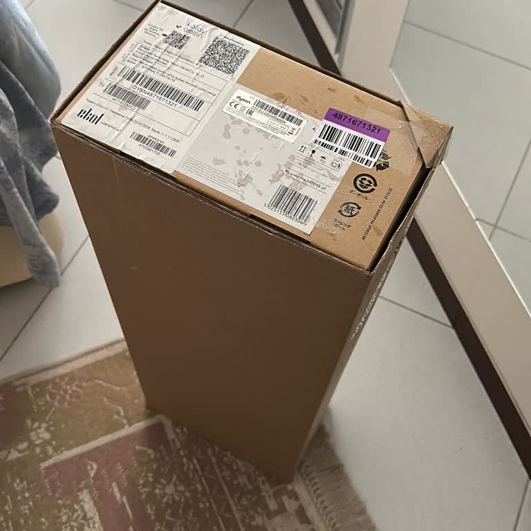 Dyson V8 Süpürge Şarjı 5 Dakikada Bittiği İçin İade Talebi