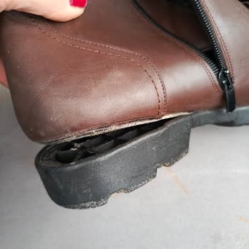 Viaport Tuzla'da Satın Alınan Ayakkabılarda Kalite Sorunu Ve İade Talebi