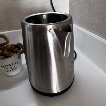 3000 TL'ye Alınan Paslanmaz Çay Makinesinde Erken Paslanma Ve Çürüme