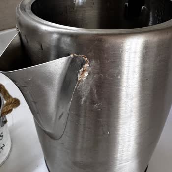 3000 TL'ye Alınan Paslanmaz Çay Makinesinde Erken Paslanma Ve Çürüme