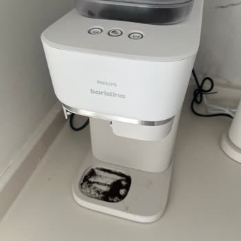 Philips Baristina Espresso Makinesinde Kahve Telvesi Dağılıyor Ve Lungo Çıkarmıyor