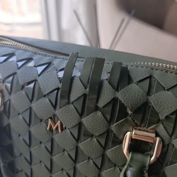 Kalitesiz Çanta Ve Cevapsız Müşteri Hizmeti