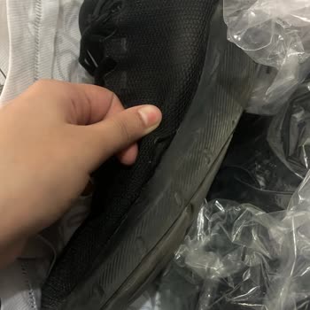 Under Armour Phade RN 3 Shoes Fall Apart Quickly, Refund Denied by Retailer