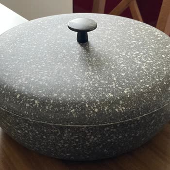 Emsan Döküm Pilav Tenceresinde Hızlı Renk Değişimi Ve Yapışma Sorunu