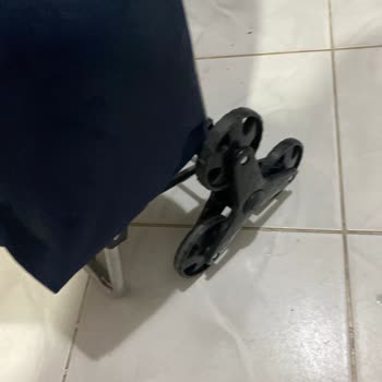 Miras Pazar Arabası Tekerlekleri Dönmüyor, Değişim Talebi