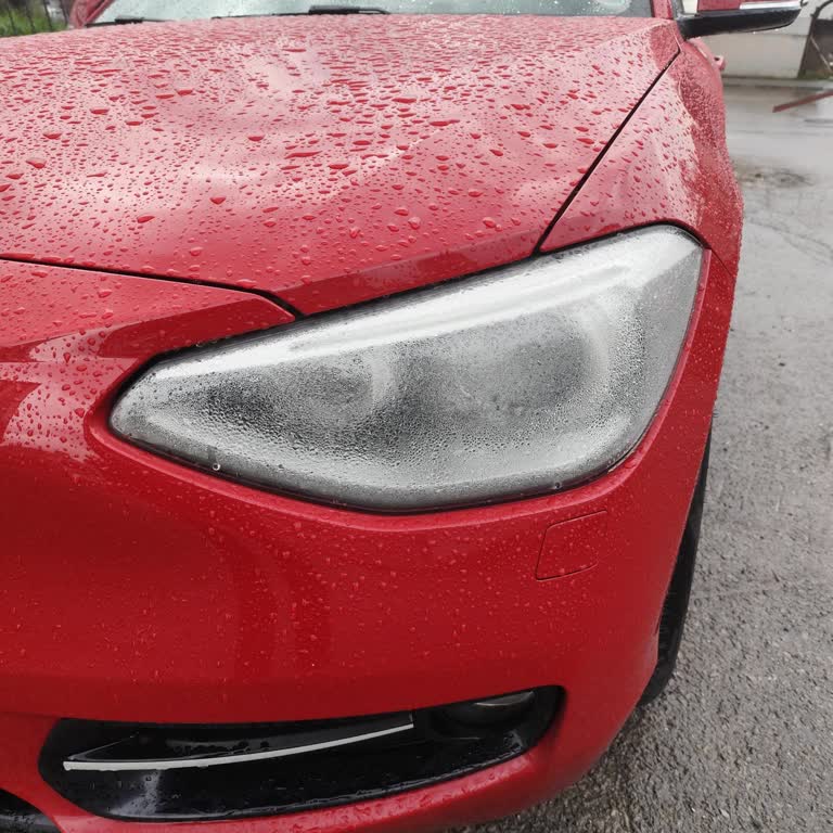 Sağ Arka Stop LED'i Sönük, Değişim Gerekiyor