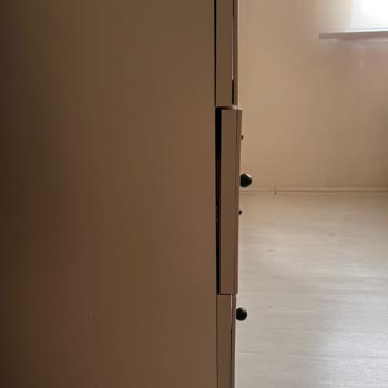 Gardırop Kapakları Değişimi Söz Verildi, Sonra İade Teklifiyle Mağduriyet