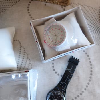 Instagram’dan Satın Alınan Saatler Yanıltıcı Ve Ayıplı, İade Talebi