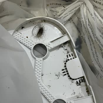 Dreame L20 Ultra Robot Süpürge Servisten Islak Ve Kötü Kokulu Şekilde Dönüş Aldı