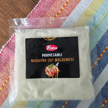 Açılmamış Parmesanlı Makarna Paketi Küflendi