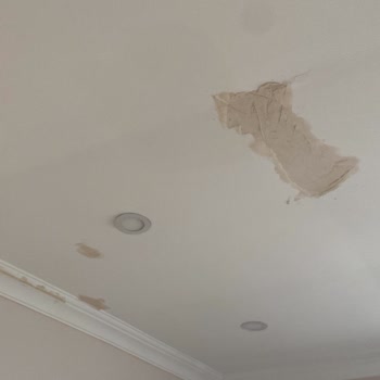 Bina Yıkımı Sonrası Çatı Ve Tavan Hasarı İçin Belediyeden Acil Ekspertiz Talebi