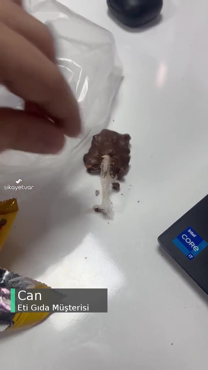 Eti Canga Markalı Üründen Plastik Çıkması videonun kapak resmi