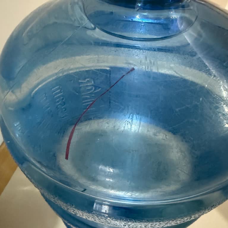 Kapalı Damacana Suyunda Plastik Yabancı Cisim Ve Hijyen Endişesi