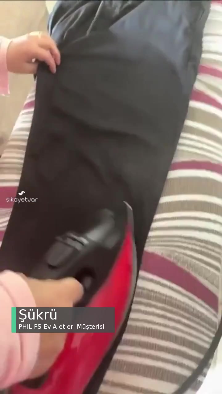 Philips Ütü Kireç Atıyor! videonun kapak resmi