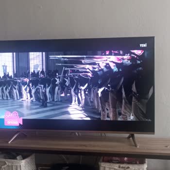 17 Bin TL'lik Grundig TV'de Kısa Sürede Panel Arızası