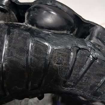 Nike Ayakkabılarda Hızlı Yırtılma Ve Dayanıksız Taban Şikayeti