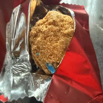 Migros Bisküvi İçinde Mavi Plastik Parça Gıda Güvenliği İhlali Ve Cevapsız Şikayet