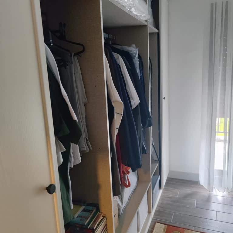 Kelebek Mobilya’dan Ödenen Taksitlere Rağmen Eksik Gardırop Kapakları Ve Bench Teslim Edilmedi