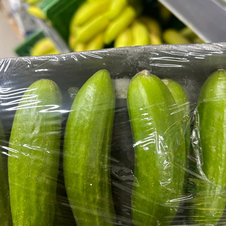 Küflü Sebzeler Ve Agresif Personel Nedeniyle Gıda Güvenliği İhmaline Karşı Şikayet