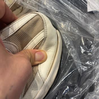 Kısa Sürede Yan Tarafı Açılan Skechers Ayakkabısının Üretim Hatası Reddedildi