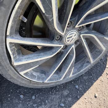 Diyarbakır Mardin Urfa Çevre Yolu Çukurları Araç Hasarına Ve Tazmin Talebine Yol Açtı