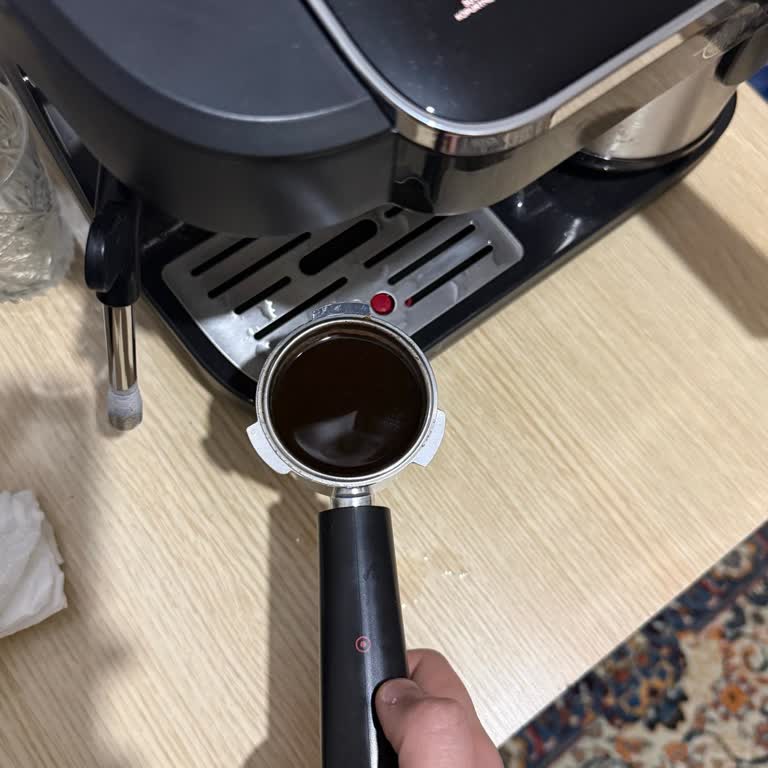 Karaca Barista Makinesinde Sürekli Soğuk Ve Islak Kahve, İade Talebim Reddedildi