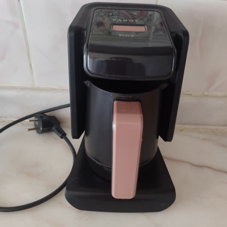 Fakir Markanın 4 Kişilik Söylenen Kahve Makinesi 2 Kişilik Kapasite Sorunu Ve Hayal Kırıklığı