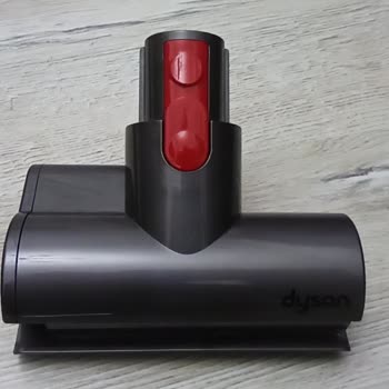 Garanti Kapsamındaki Dyson Mini Motorhead Parçası Deforme Oldu, Değişim Reddi