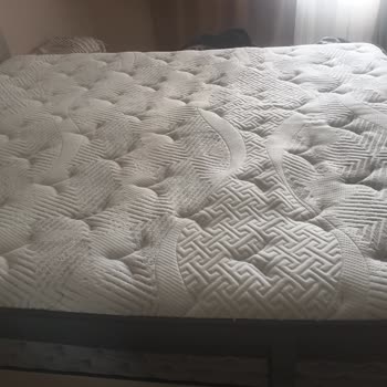 Lova Garantili Yatak Çöktü: Lova’da İki Ayda Kalite Sorunu