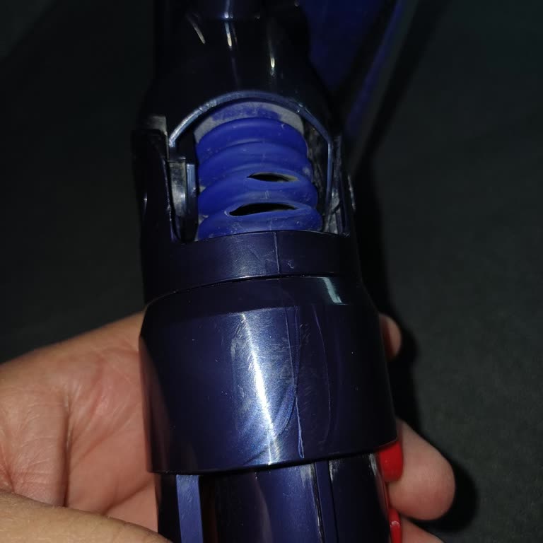 Dyson Gen5 Sert Zemin Başlığının Hortumu Yırtıldı, Garanti Kapsamı Red Edildi
